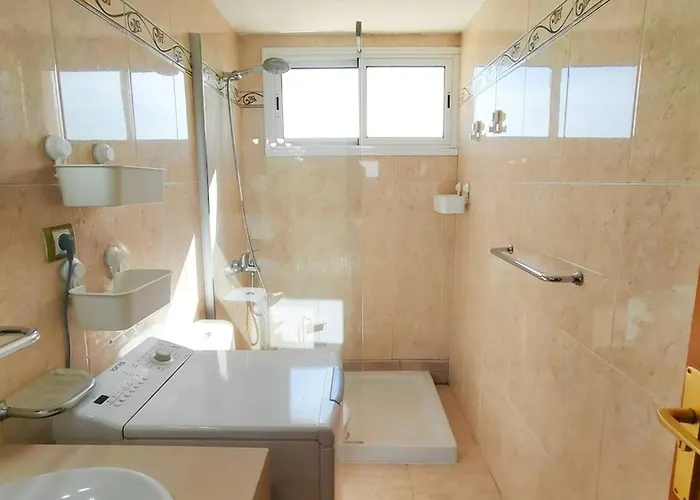 Tanife 516 - Cozy With View